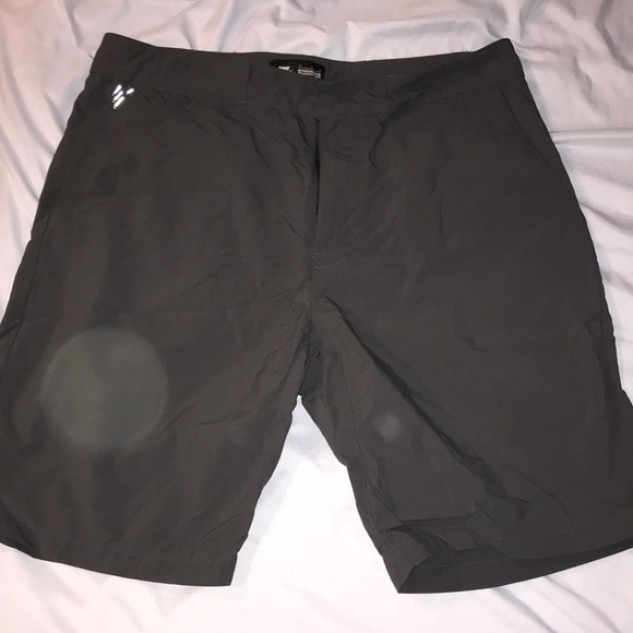 Nike SB Shorts - Picture 1 of 3